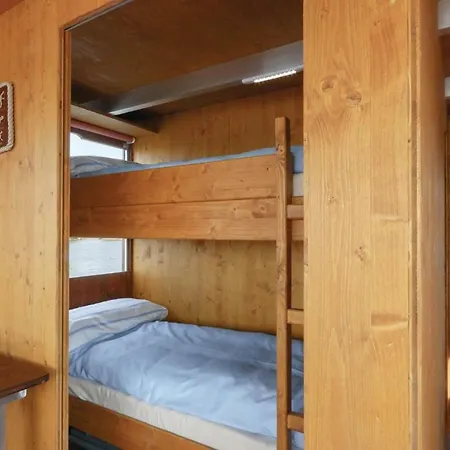 Hafen Botel 3*